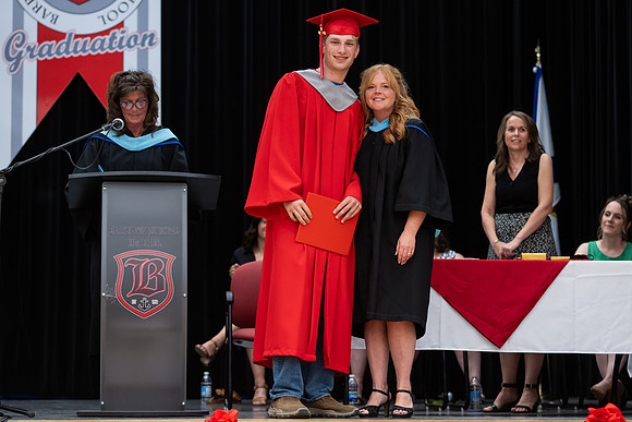Grad25-216