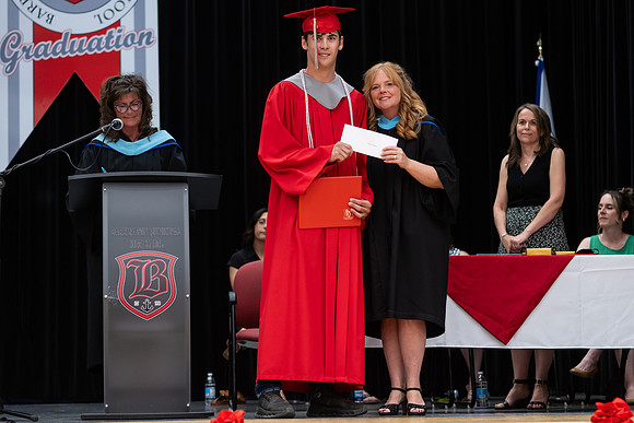 Grad25-198