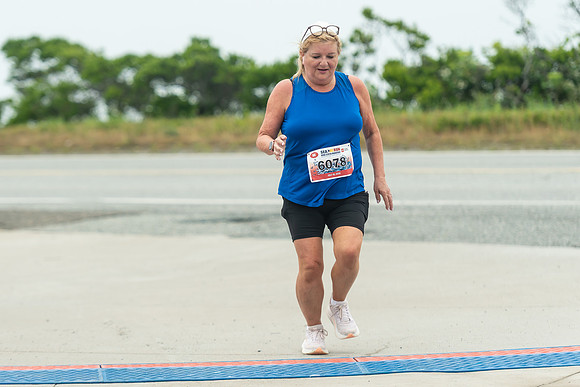 FINISH LINE CLOSEUPS-6