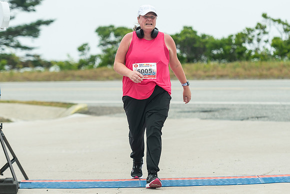 FINISH LINE CLOSEUPS-20