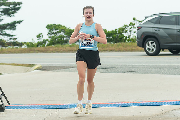 FINISH LINE CLOSEUPS-24