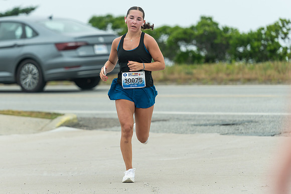 FINISH LINE CLOSEUPS-44