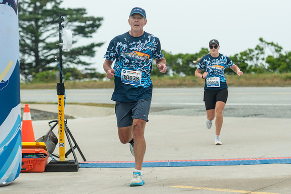 FINISH LINE CLOSEUPS-46
