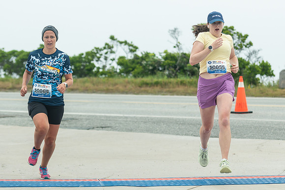 FINISH LINE CLOSEUPS-53