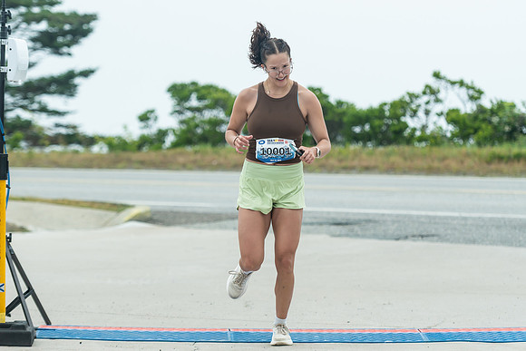 FINISH LINE CLOSEUPS-52