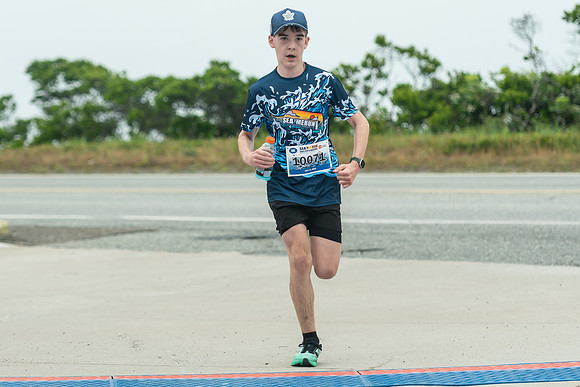 FINISH LINE CLOSEUPS-57