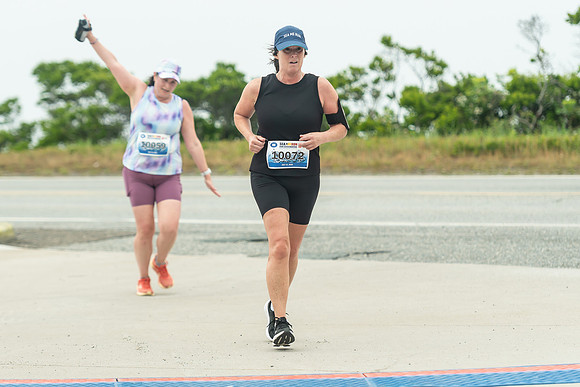 FINISH LINE CLOSEUPS-70