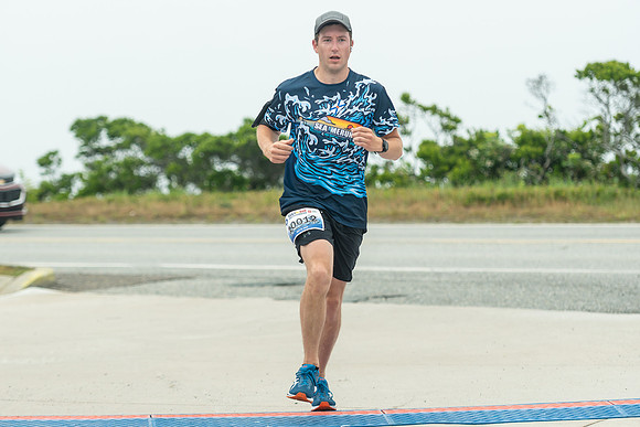 FINISH LINE CLOSEUPS-69