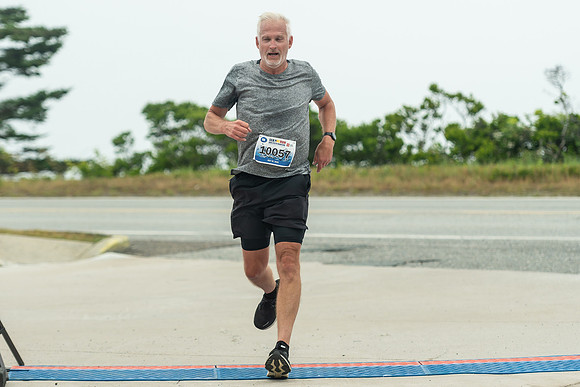 FINISH LINE CLOSEUPS-68