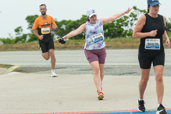 FINISH LINE CLOSEUPS-71