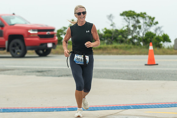FINISH LINE CLOSEUPS-77