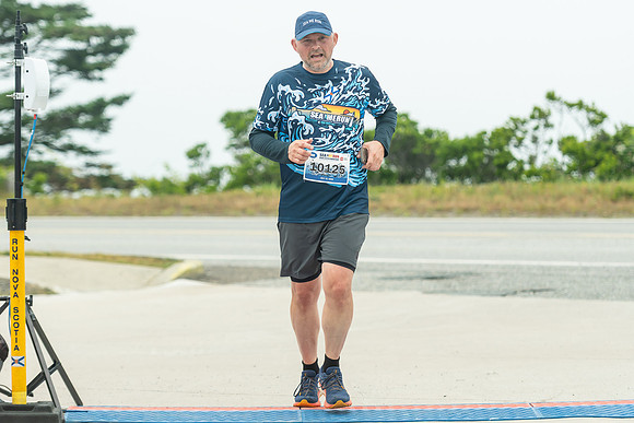 FINISH LINE CLOSEUPS-86