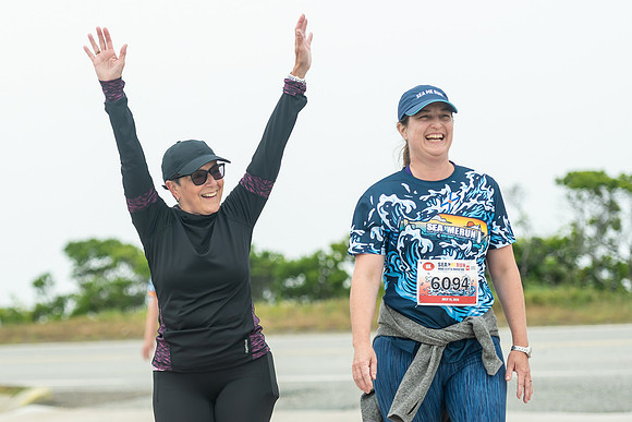 FINISH LINE CLOSEUPS-95