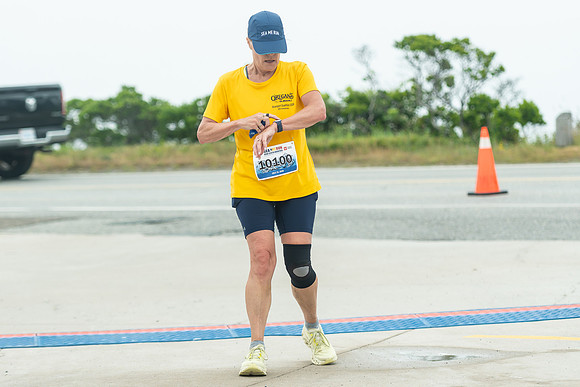 FINISH LINE CLOSEUPS-98