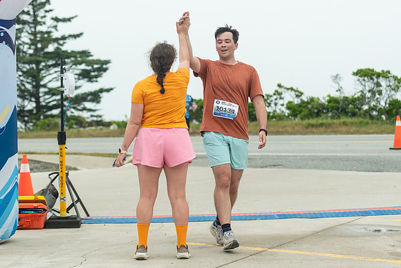 FINISH LINE CLOSEUPS-103