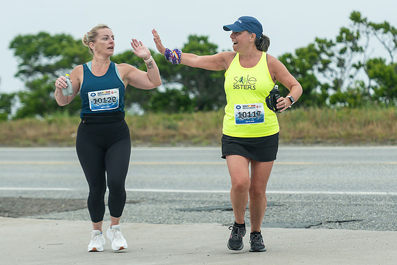 FINISH LINE CLOSEUPS-121