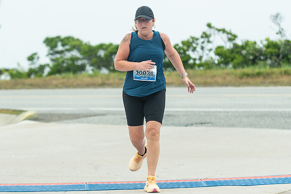 FINISH LINE CLOSEUPS-120