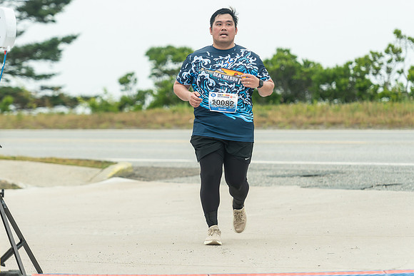 FINISH LINE CLOSEUPS-123