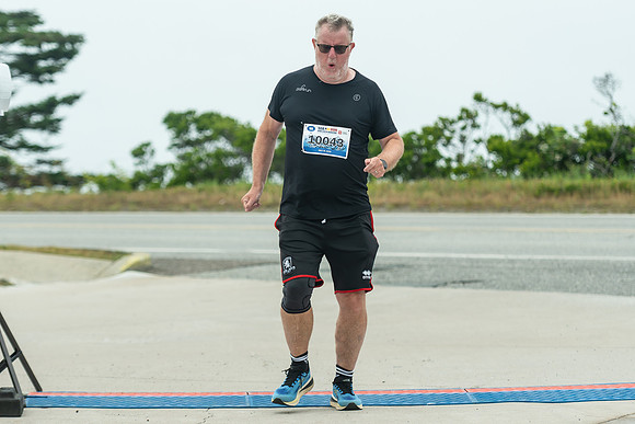 FINISH LINE CLOSEUPS-151