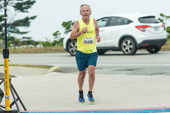 FINISH LINE CLOSEUPS-157