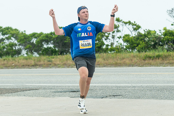 FINISH LINE CLOSEUPS-167