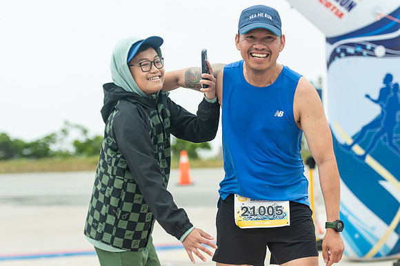 FINISH LINE CLOSEUPS-166