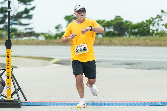 FINISH LINE CLOSEUPS-169