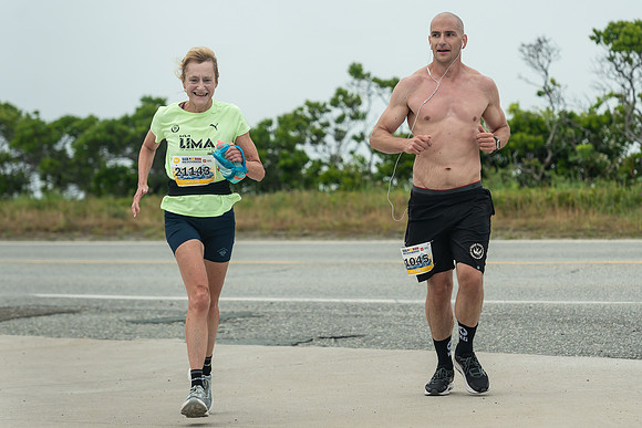 FINISH LINE CLOSEUPS-174