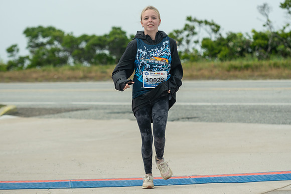 FINISH LINE CLOSEUPS-179