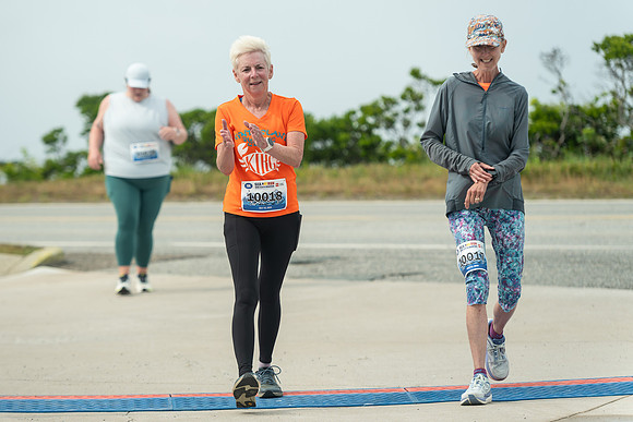 FINISH LINE CLOSEUPS-181