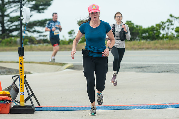 FINISH LINE CLOSEUPS-195