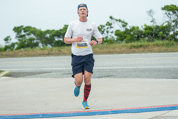 FINISH LINE CLOSEUPS-206