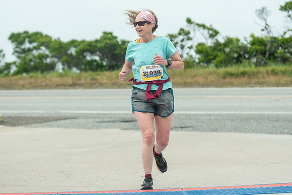 FINISH LINE CLOSEUPS-209