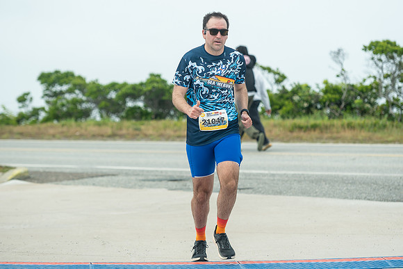 FINISH LINE CLOSEUPS-210