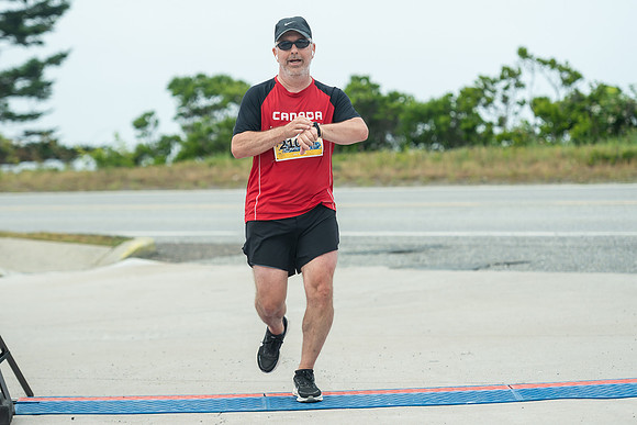 FINISH LINE CLOSEUPS-203