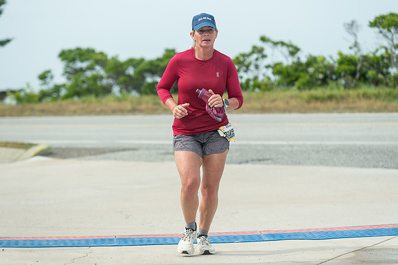 FINISH LINE CLOSEUPS-236