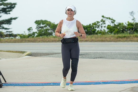 FINISH LINE CLOSEUPS-253