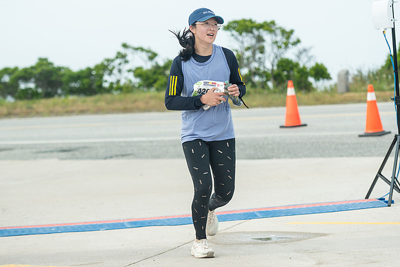 FINISH LINE CLOSEUPS-263