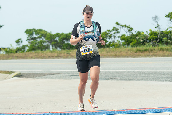 FINISH LINE CLOSEUPS-271
