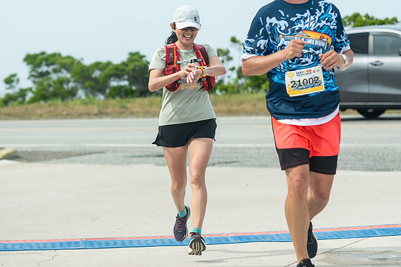 FINISH LINE CLOSEUPS-268