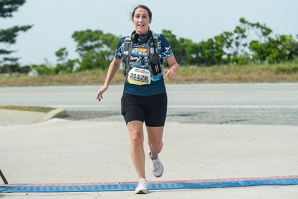 FINISH LINE CLOSEUPS-273