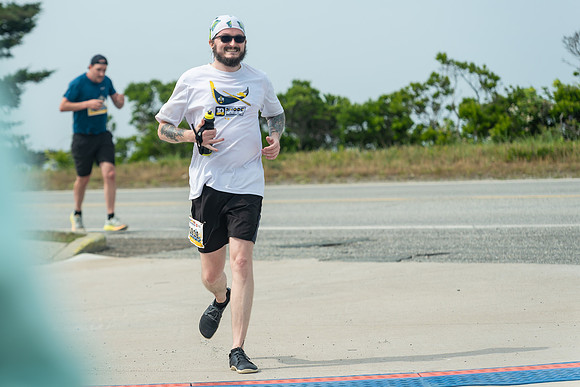 FINISH LINE CLOSEUPS-278
