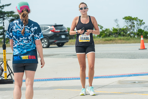 FINISH LINE CLOSEUPS-284