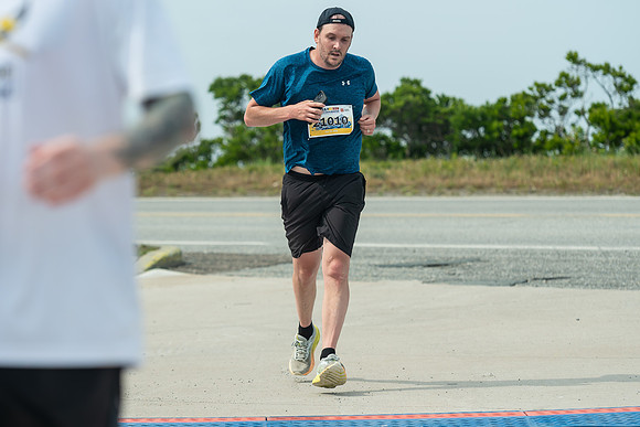 FINISH LINE CLOSEUPS-279