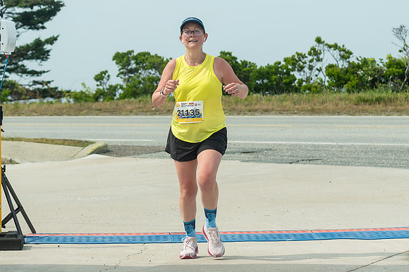 FINISH LINE CLOSEUPS-292