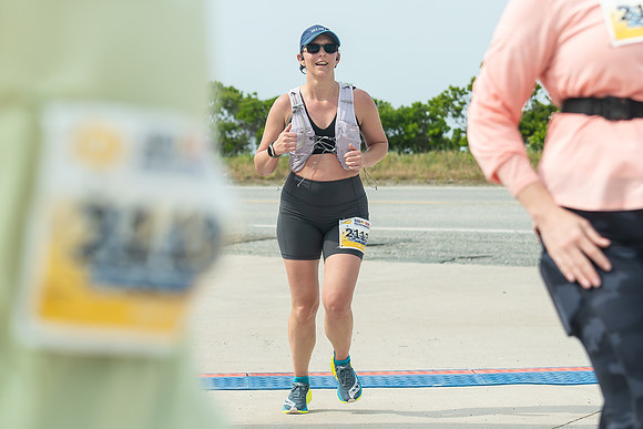 FINISH LINE CLOSEUPS-291