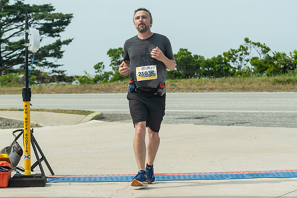 FINISH LINE CLOSEUPS-294