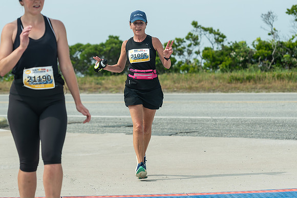 FINISH LINE CLOSEUPS-296