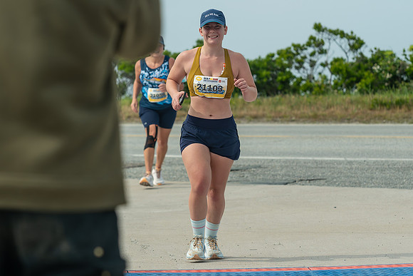 FINISH LINE CLOSEUPS-298