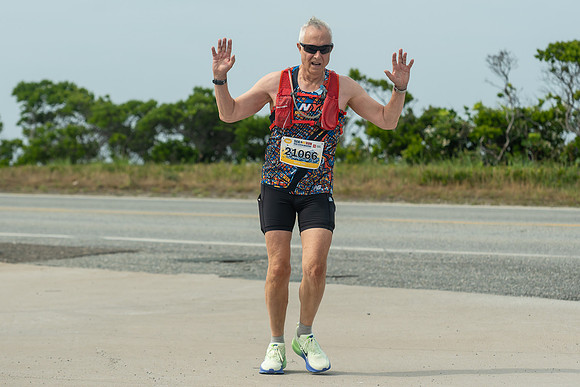 FINISH LINE CLOSEUPS-297